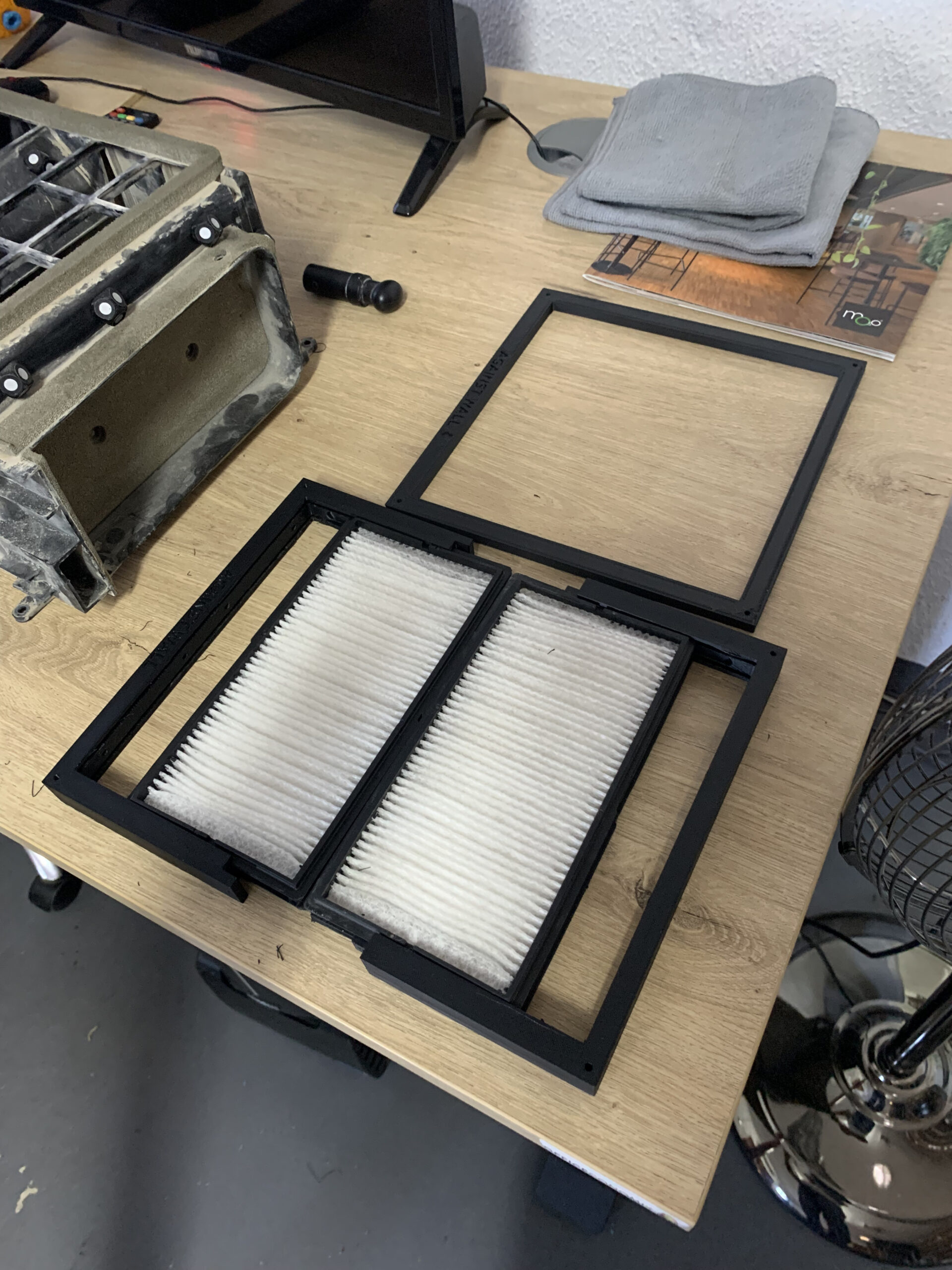 Filter housing surface detail