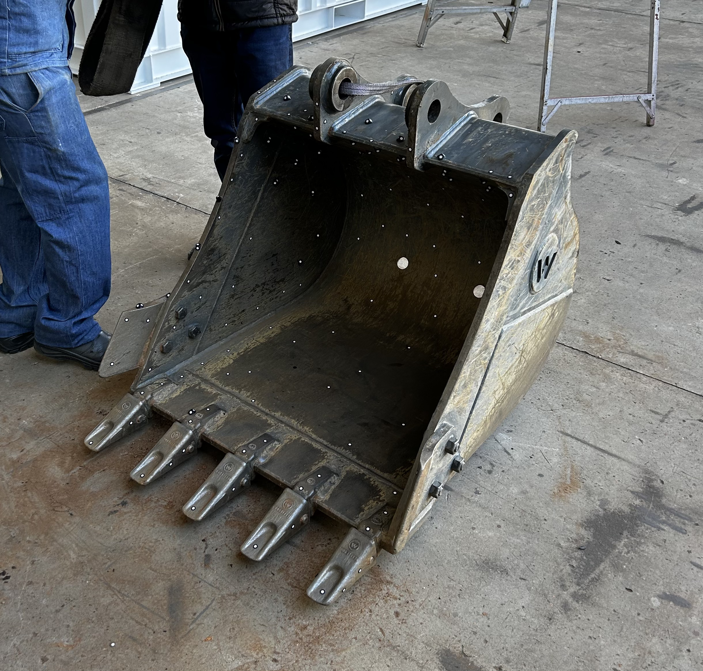 On-site 3D scanning setup for heavy equipment